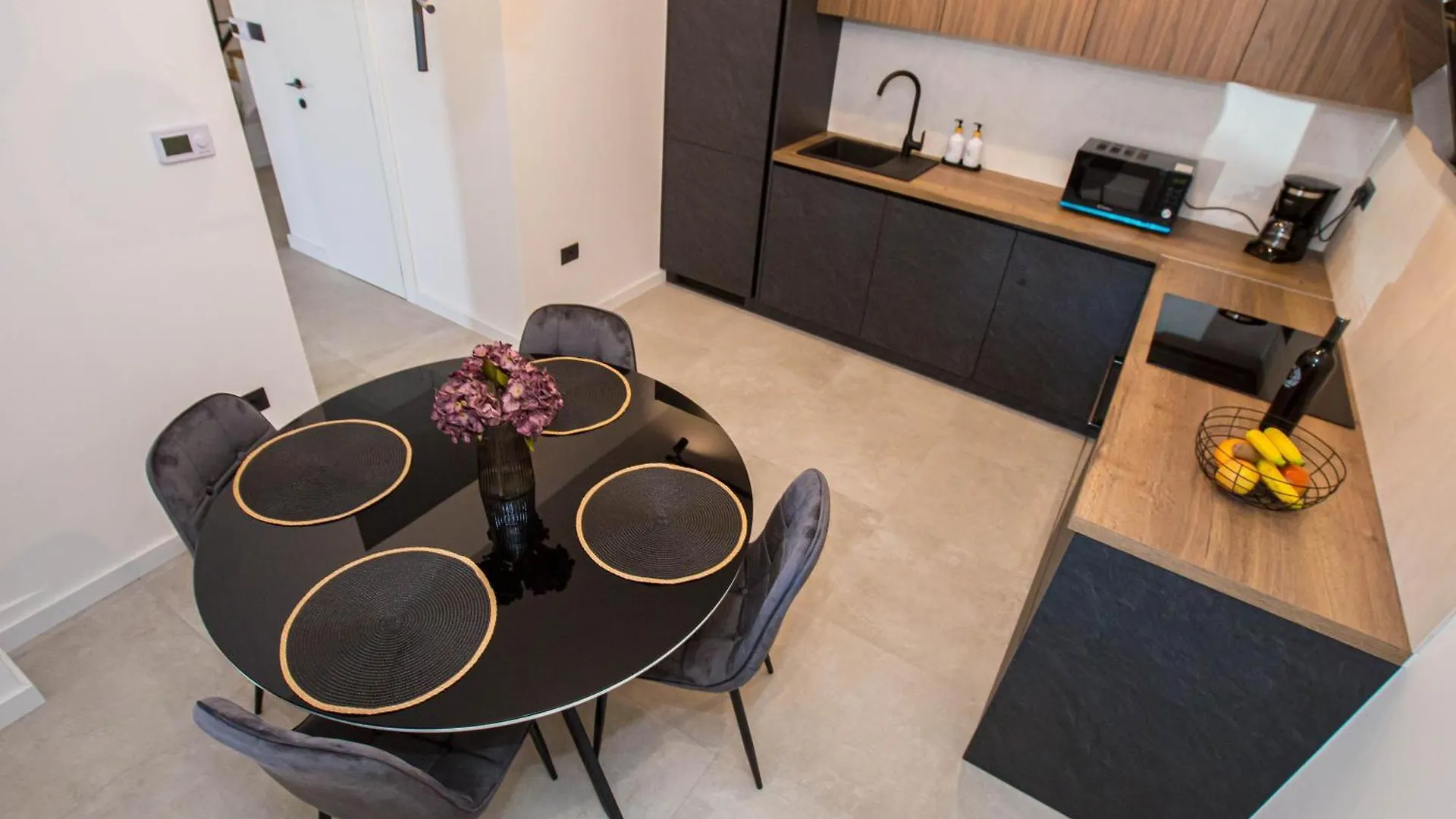 Jacuzzi House Mia Villa Gajana