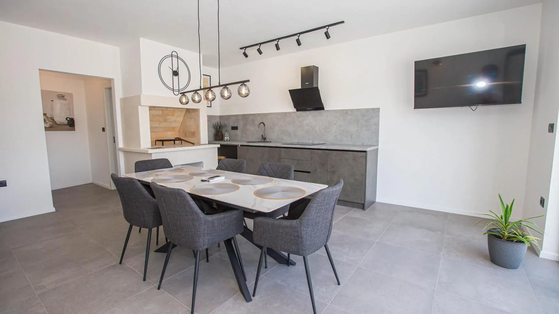 Vakantiehuis Jacuzzi House Mia Villa Gajana