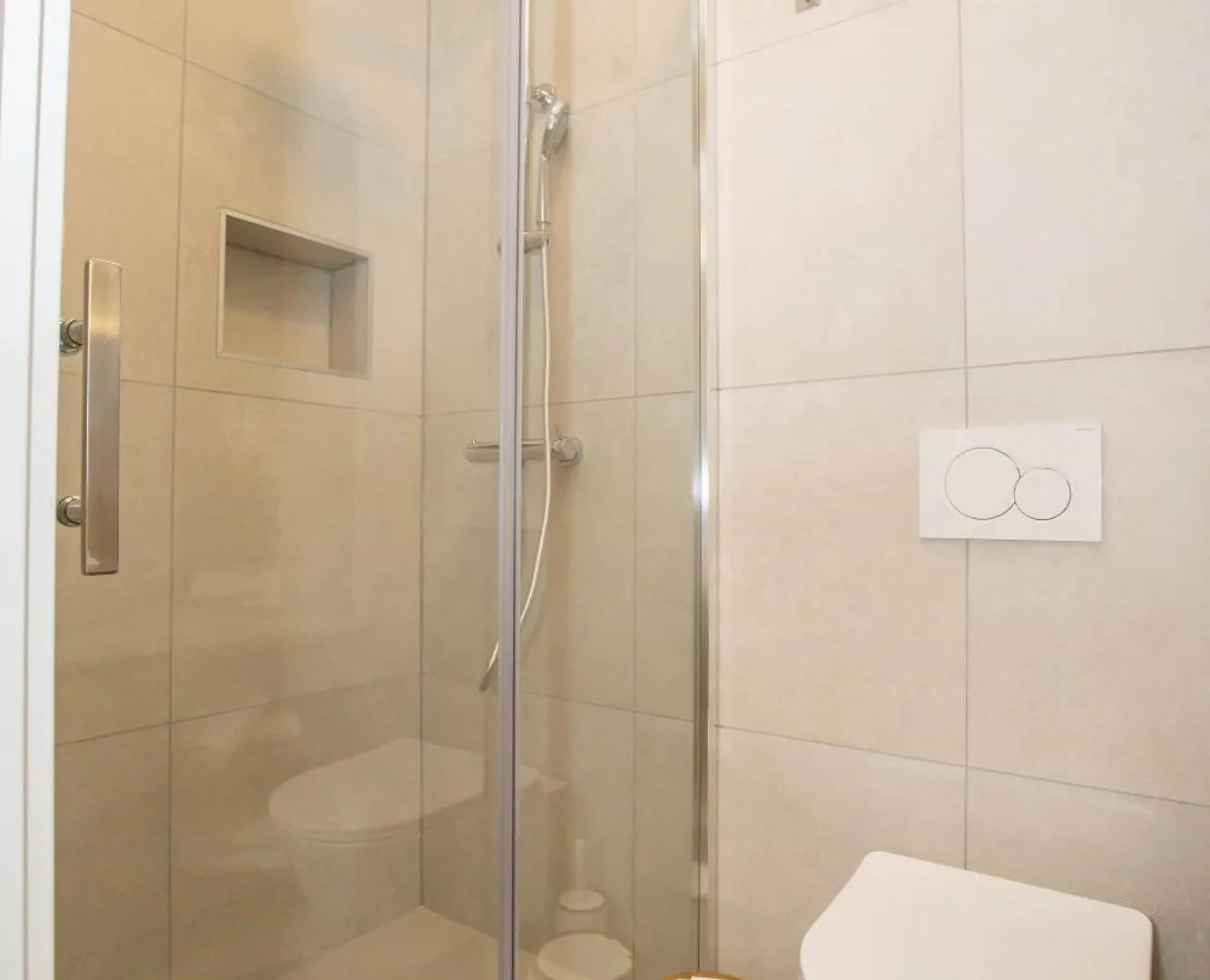 Vakantiehuis Jacuzzi House Mia Villa Gajana