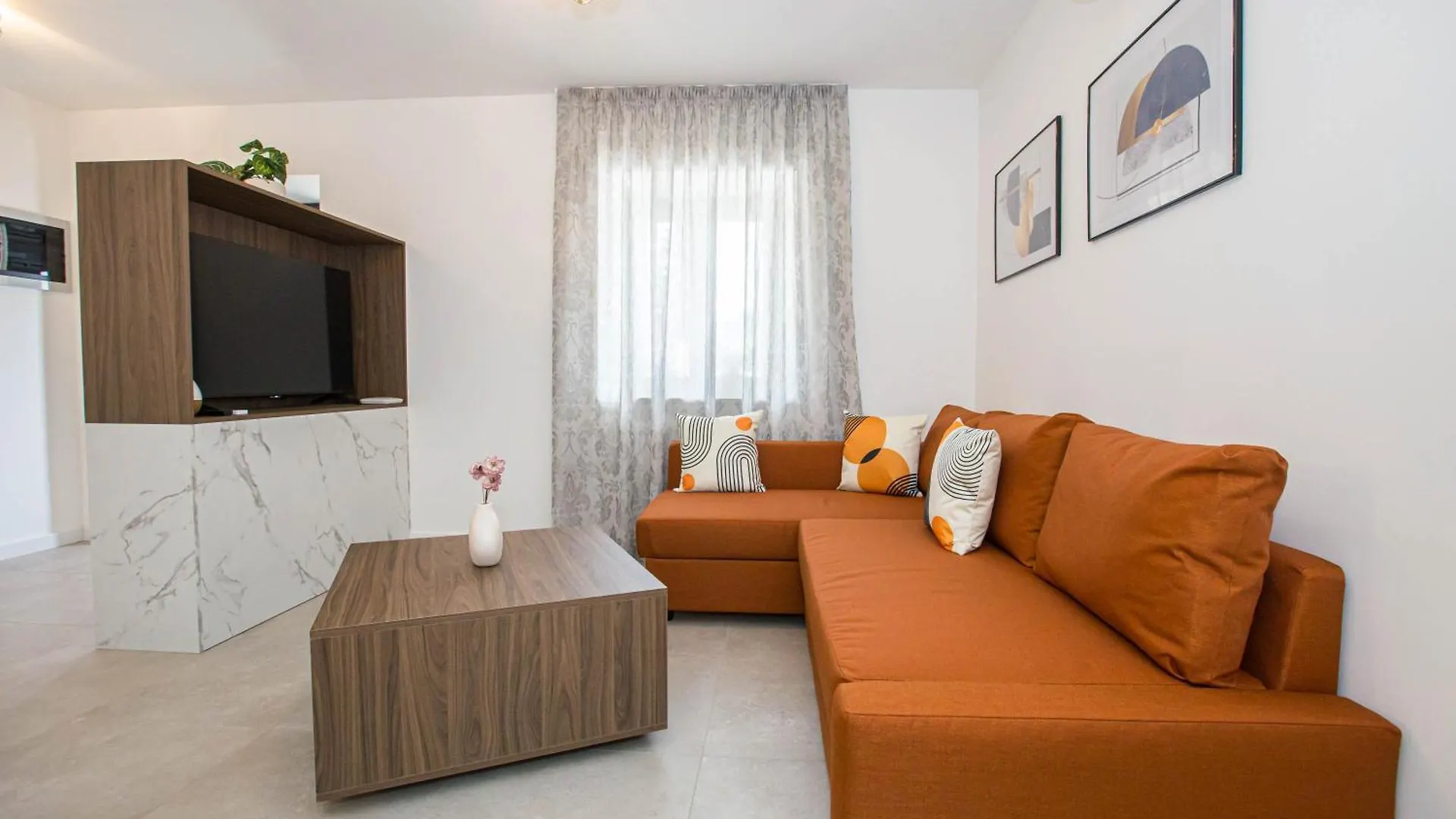 Jacuzzi House Mia Villa Gajana Vakantiehuis