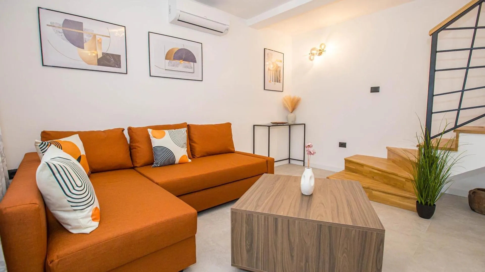 Jacuzzi House Mia Villa Gajana Vakantiehuis